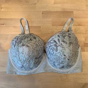 Victoria’s Secret lined Demi Dream Angels bra - Size 34DDD